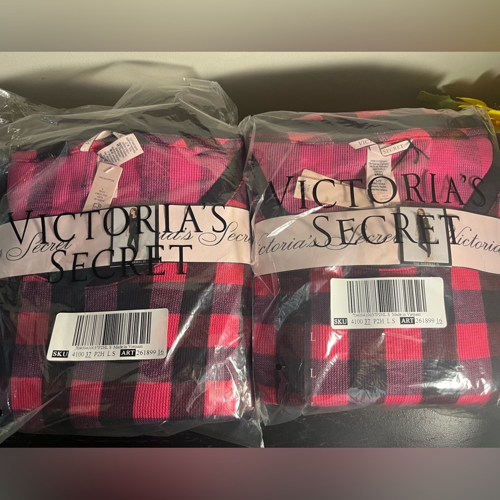 Victoria's Secret Pink and Black Checkered Pajama Set